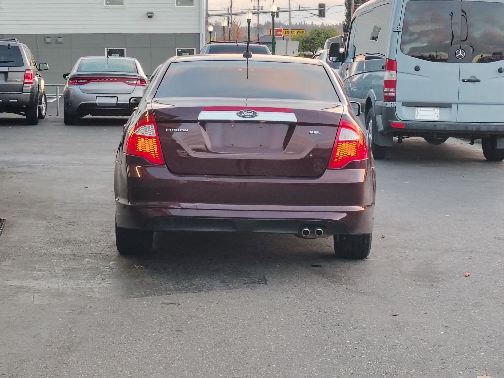 2011 Ford Fusion Image 12