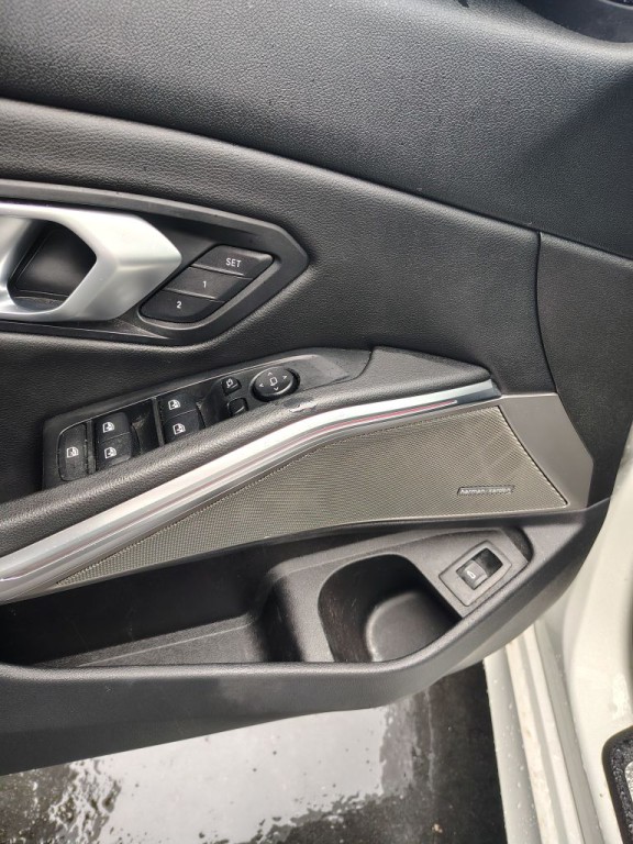 2022 BMW 3 Series Image 5