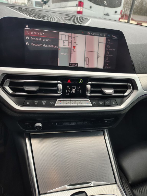 2022 BMW 3 Series Image 7