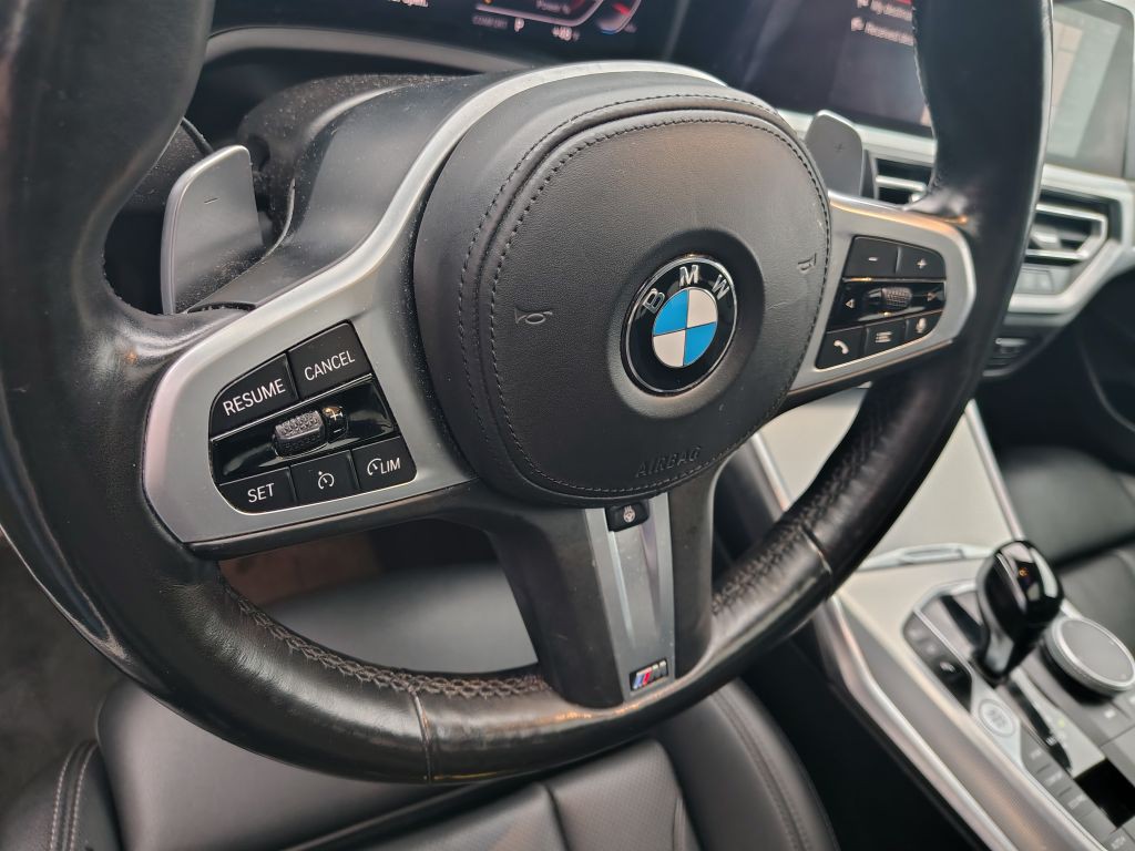 2022 BMW 3 Series Image 9