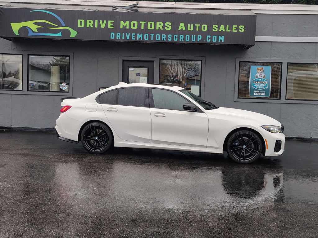 2022 BMW 3 Series Image 13