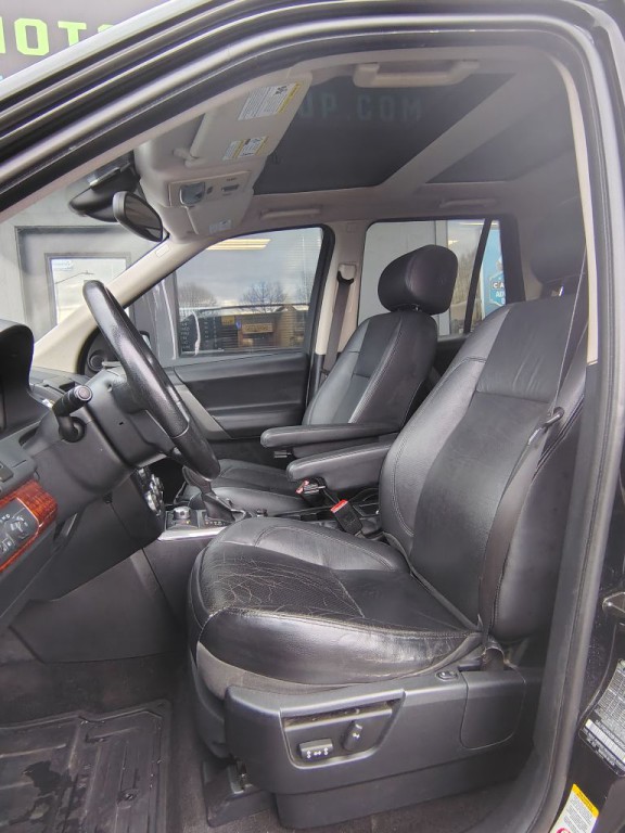 2008 Land Rover LR2 Image 2