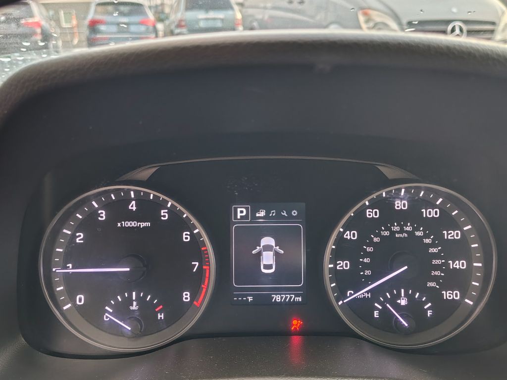 2018 Hyundai Elantra Image 22