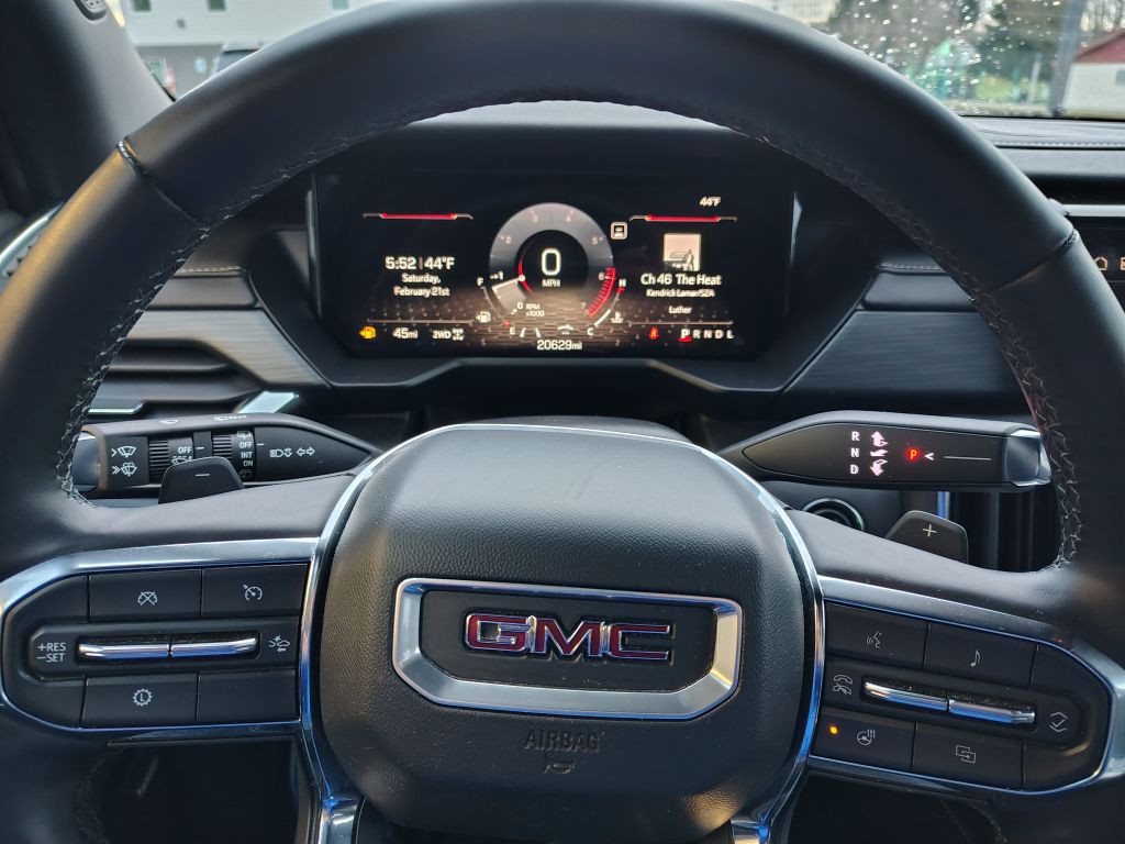 2025 GMC Acadia Image 6