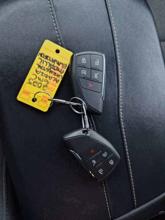 2025 GMC Acadia Image 10