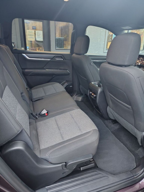 2025 GMC Acadia Image 12