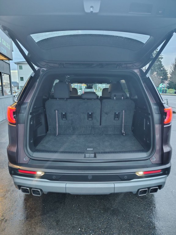 2025 GMC Acadia Image 13