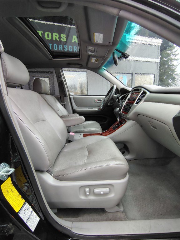 2005 Toyota Highlander Image 2