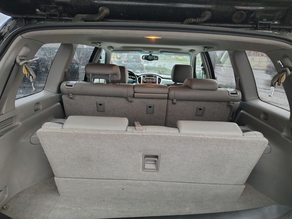 2005 Toyota Highlander Image 10