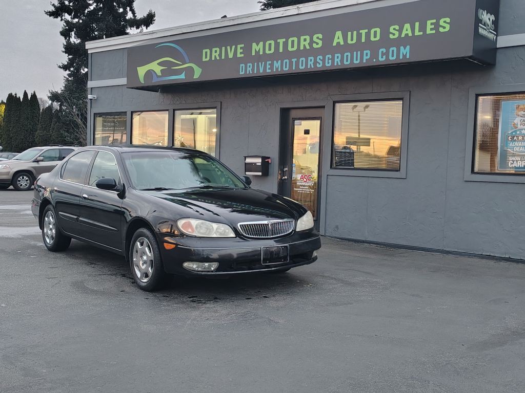 2001 INFINITI I30 Image 10