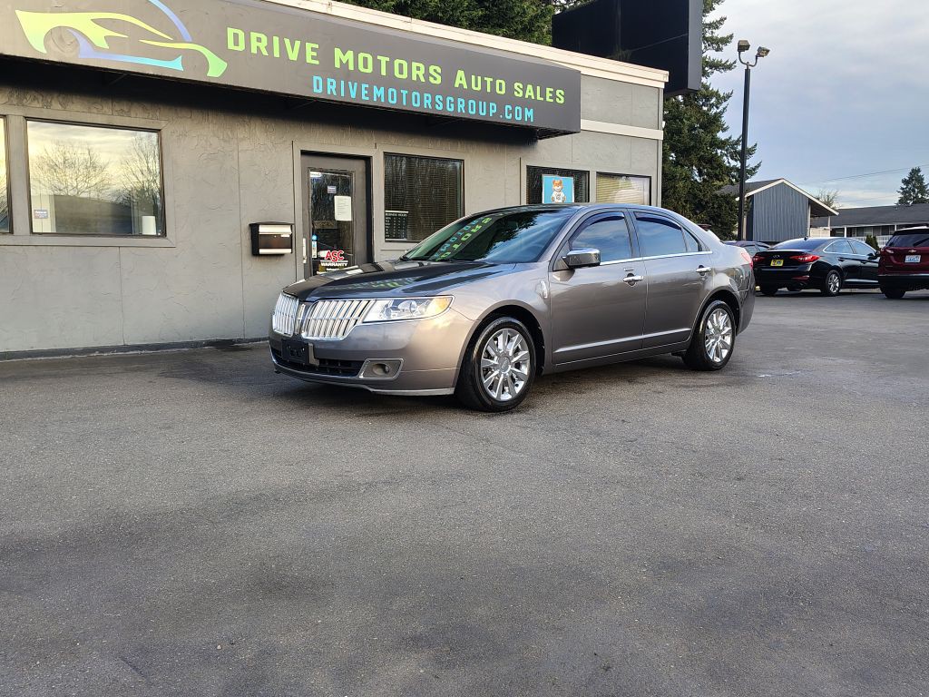 2011 Lincoln MKZ Image 1