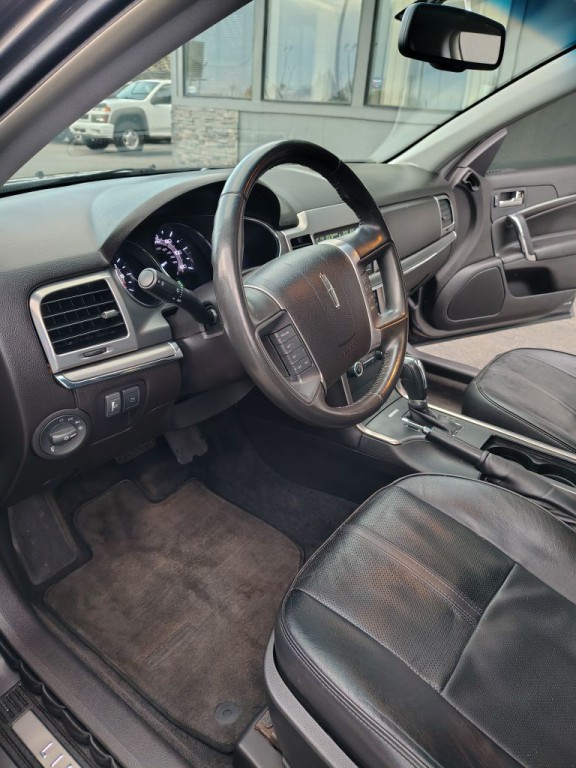 2011 Lincoln MKZ Image 5