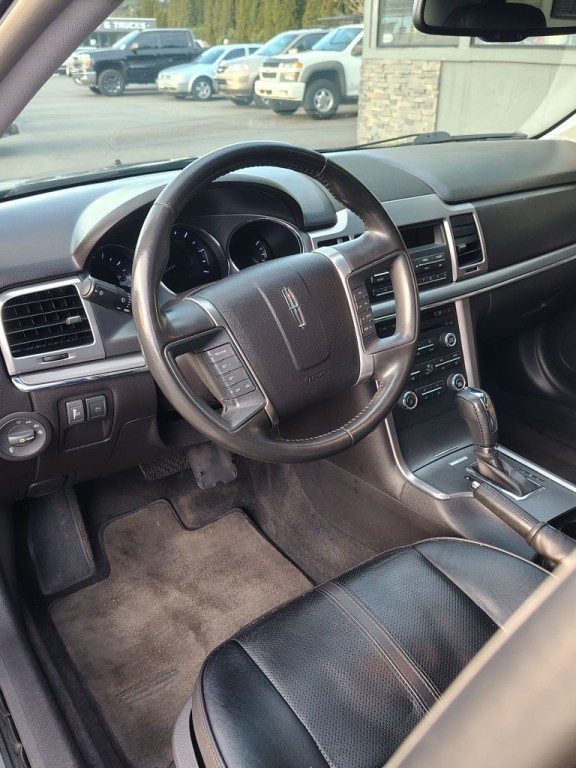 2011 Lincoln MKZ Image 10