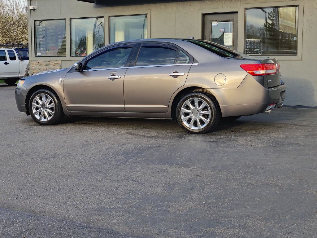 2011 Lincoln MKZ Image 17