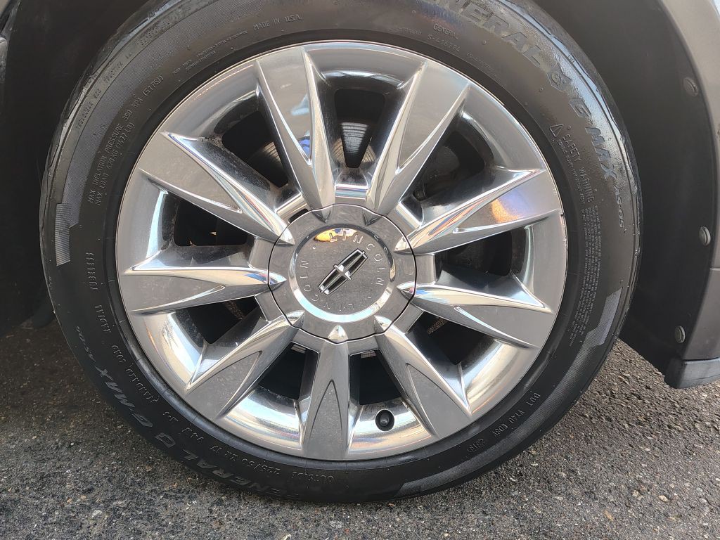 2011 Lincoln MKZ Image 21