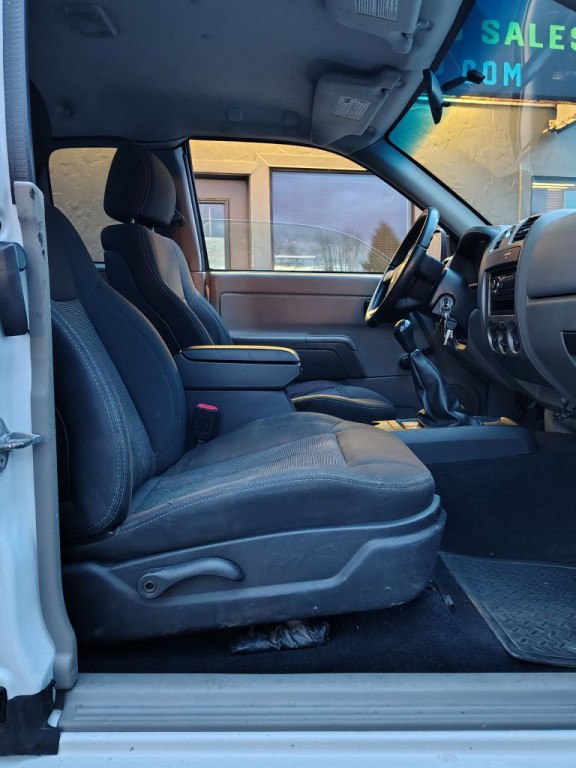 2008 Chevrolet Colorado Image 2