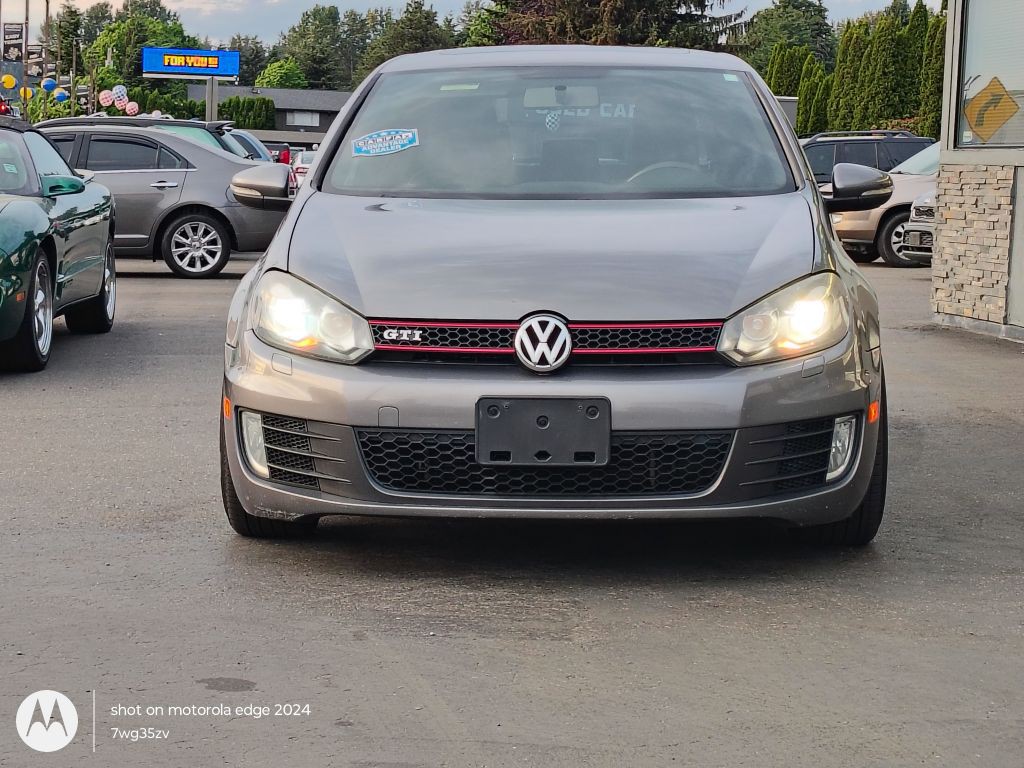 2010 Volkswagen GTI Image 16