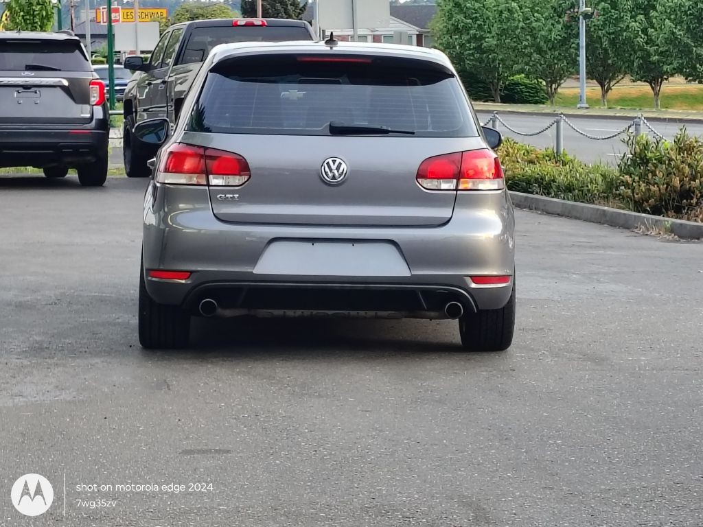2010 Volkswagen GTI Image 19