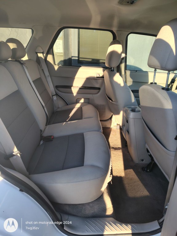 2008 Ford Escape Image 3