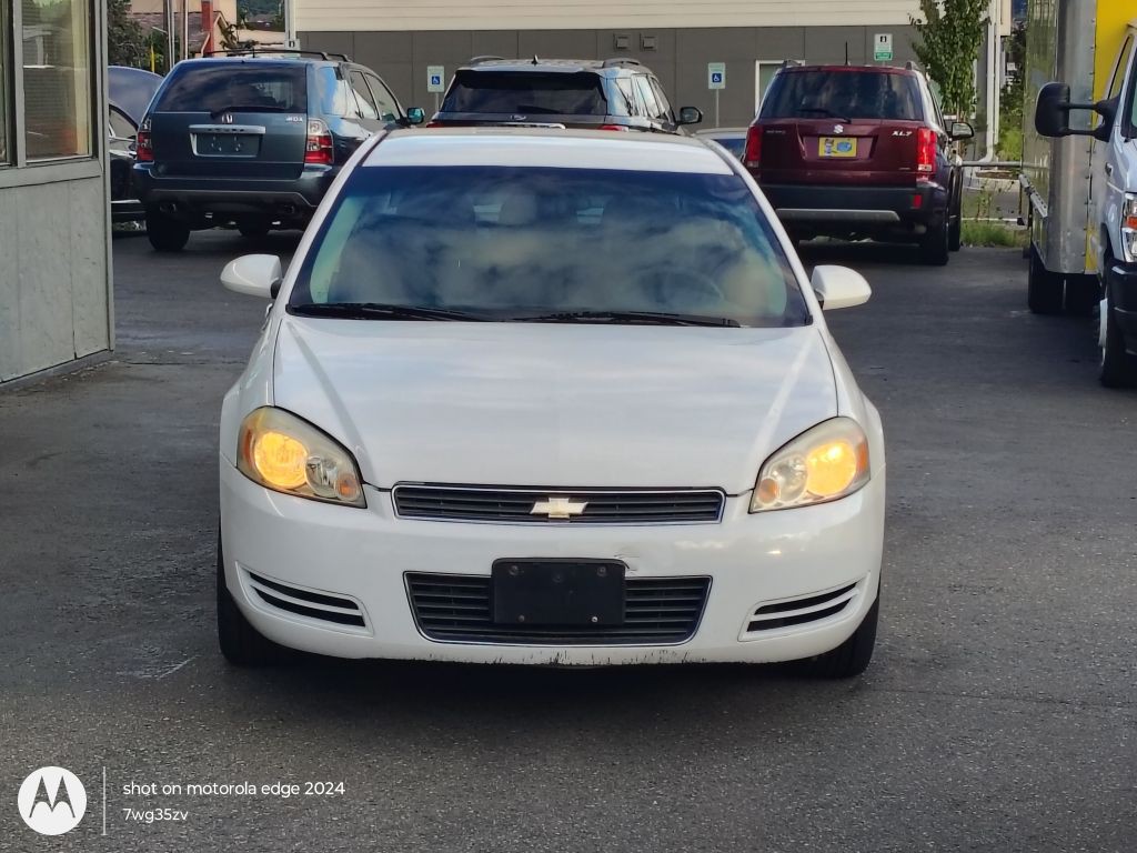 2011 Chevrolet Impala Image 5