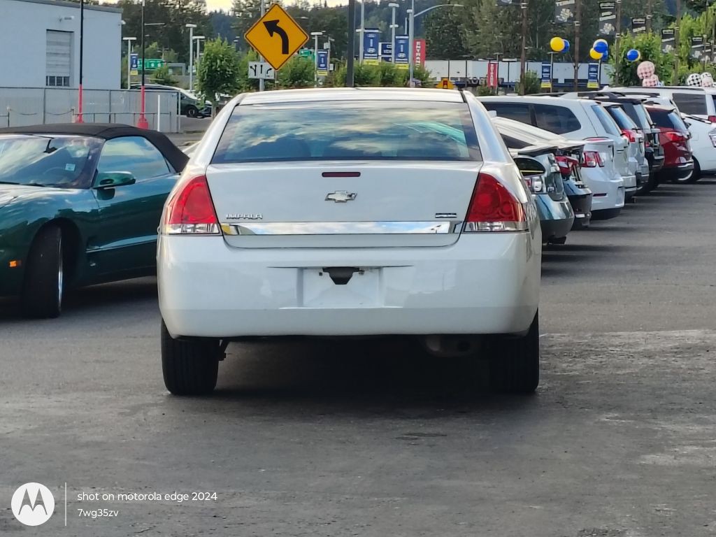 2011 Chevrolet Impala Image 6