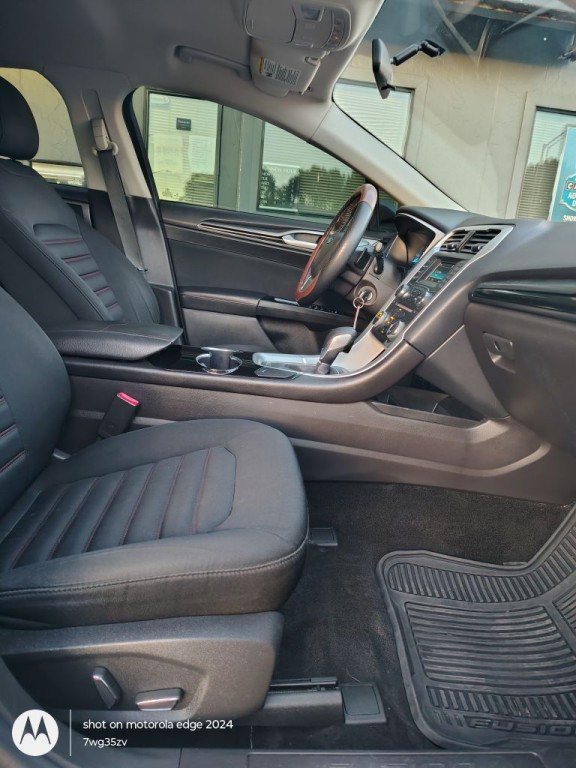 2016 Ford Fusion Image 5