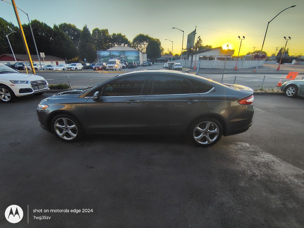 2016 Ford Fusion Image 11