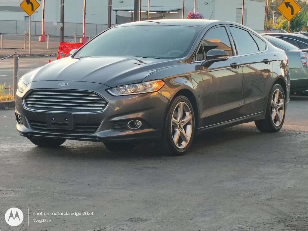 2016 Ford Fusion Image 17