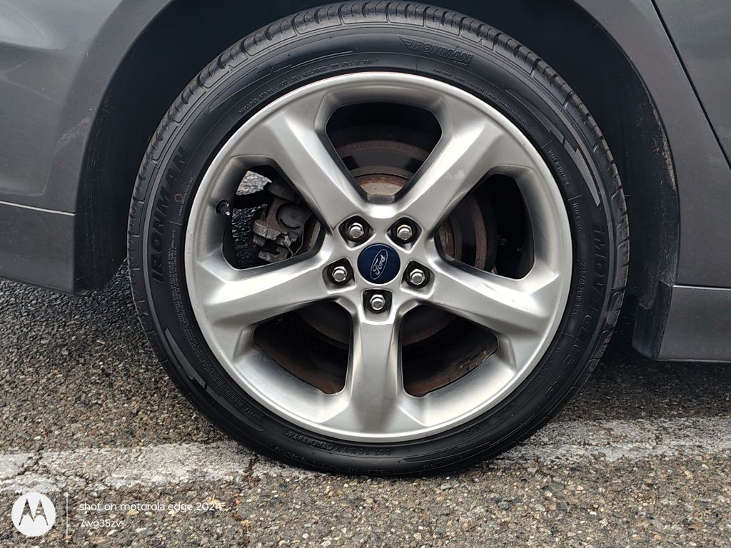 2016 Ford Fusion Image 23