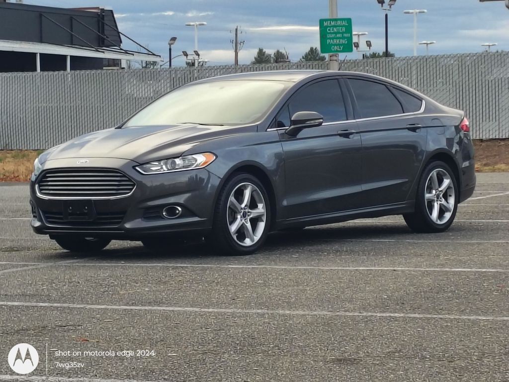 2016 Ford Fusion Image 24