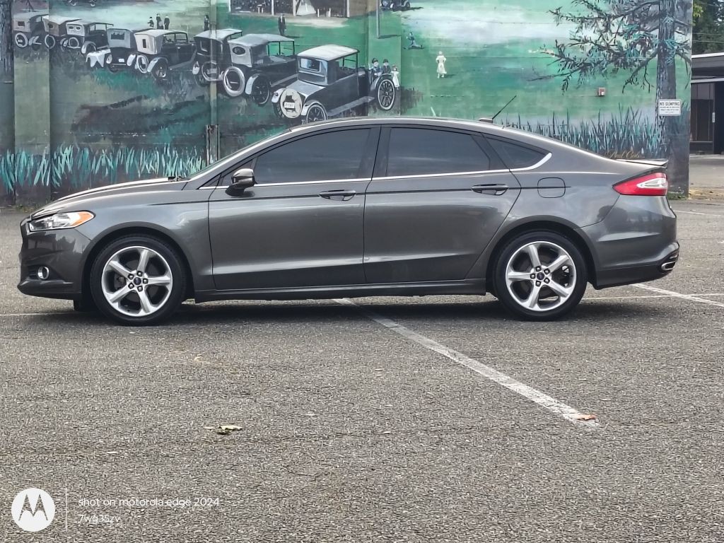 2016 Ford Fusion Image 25