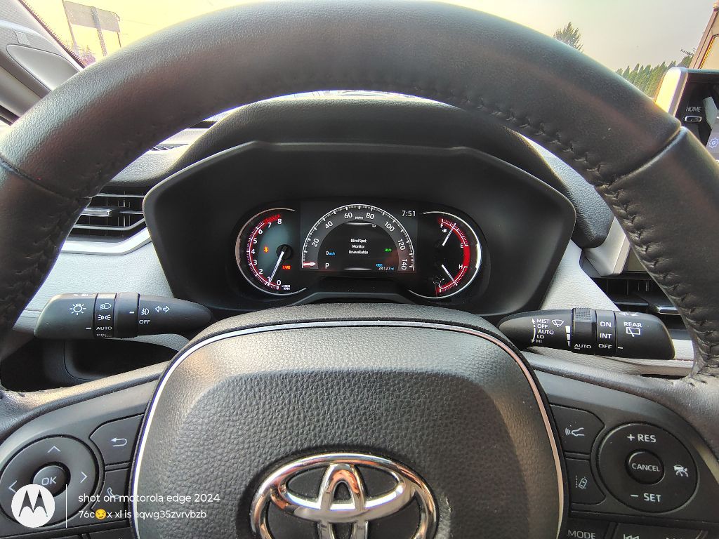 2022 Toyota Rav4 Image 9