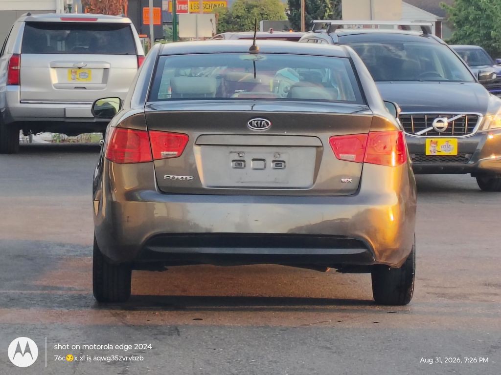 2010 Kia Forte Image 11