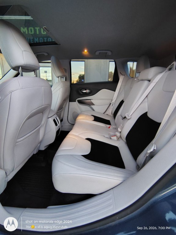 2020 Jeep Cherokee Image 5