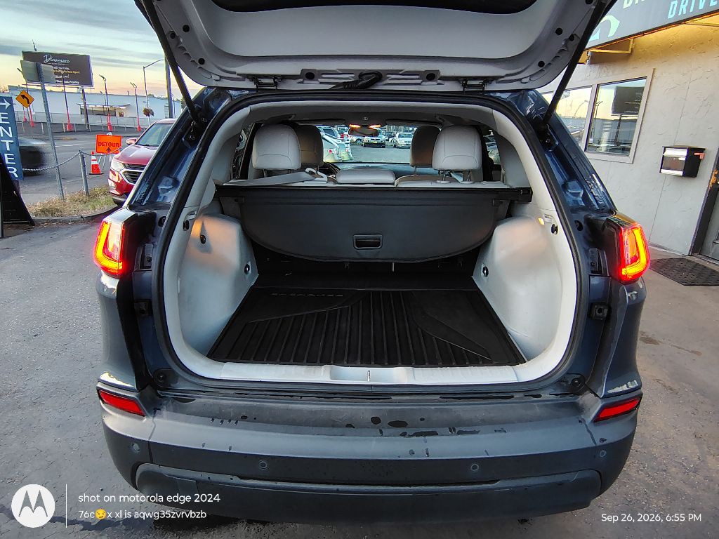 2020 Jeep Cherokee Image 12