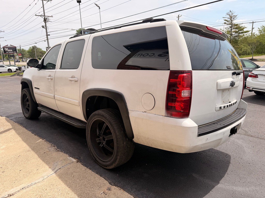 2007 Chevrolet Suburban Image 5