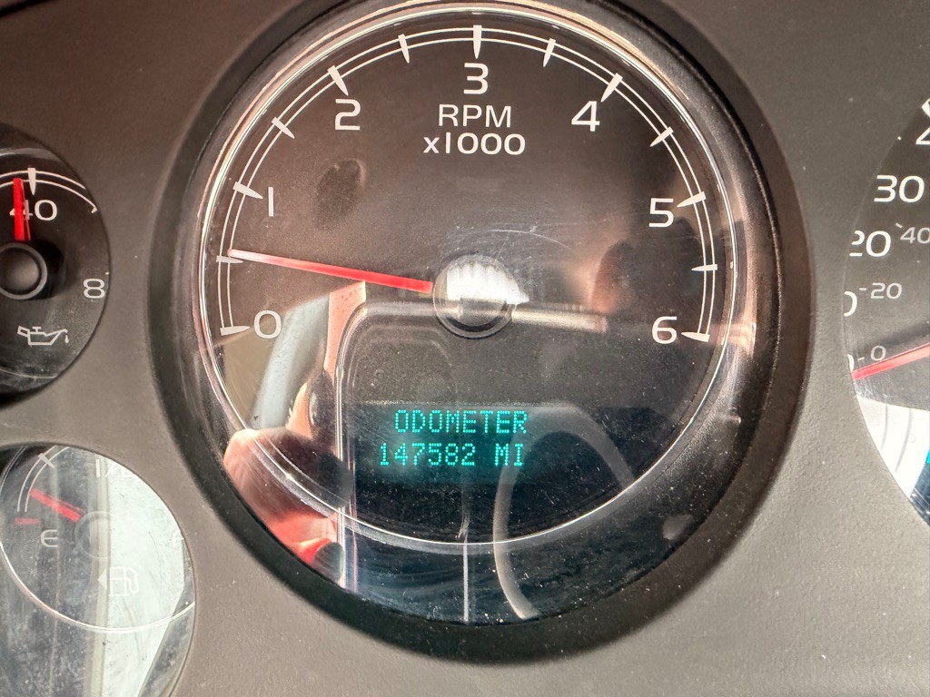 2007 Chevrolet Suburban Image 25