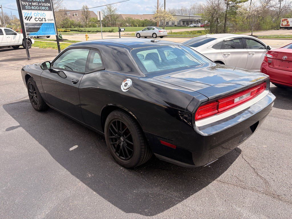 2011 Dodge Challenger Image 4