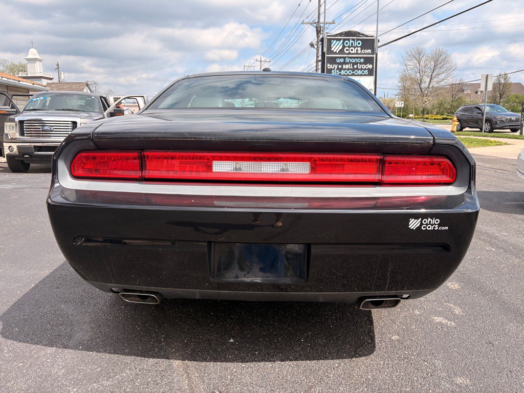 2011 Dodge Challenger Image 5