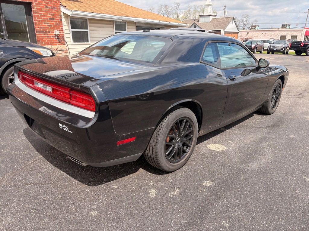 2011 Dodge Challenger Image 6