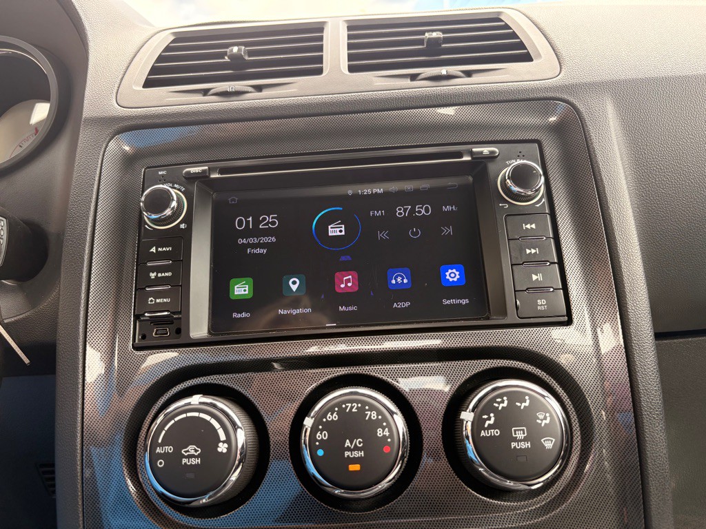 2011 Dodge Challenger Image 18