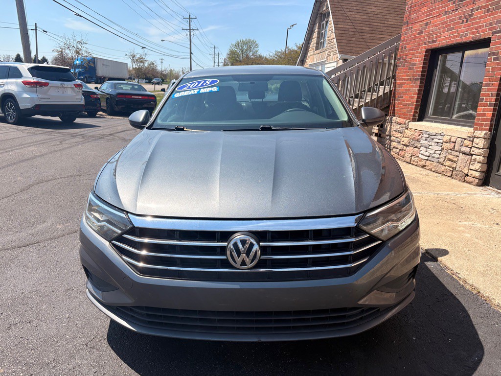 2019 Volkswagen Jetta Image 2