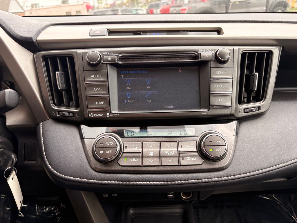 2014 Toyota Rav4 Image 26