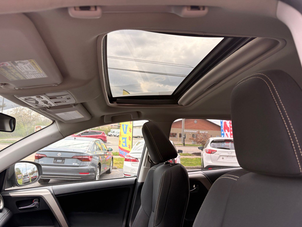 2014 Toyota Rav4 Image 29