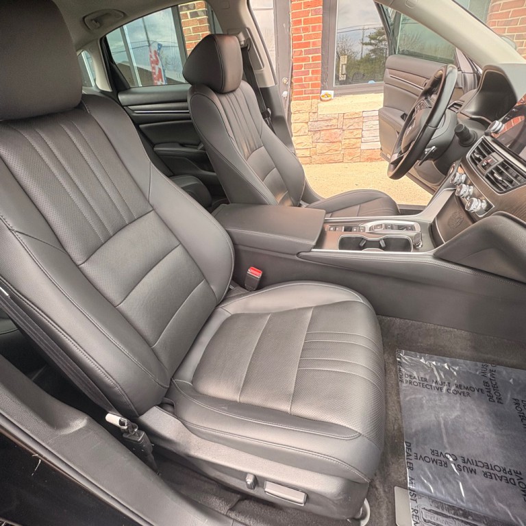 2022 Honda Accord Image 24
