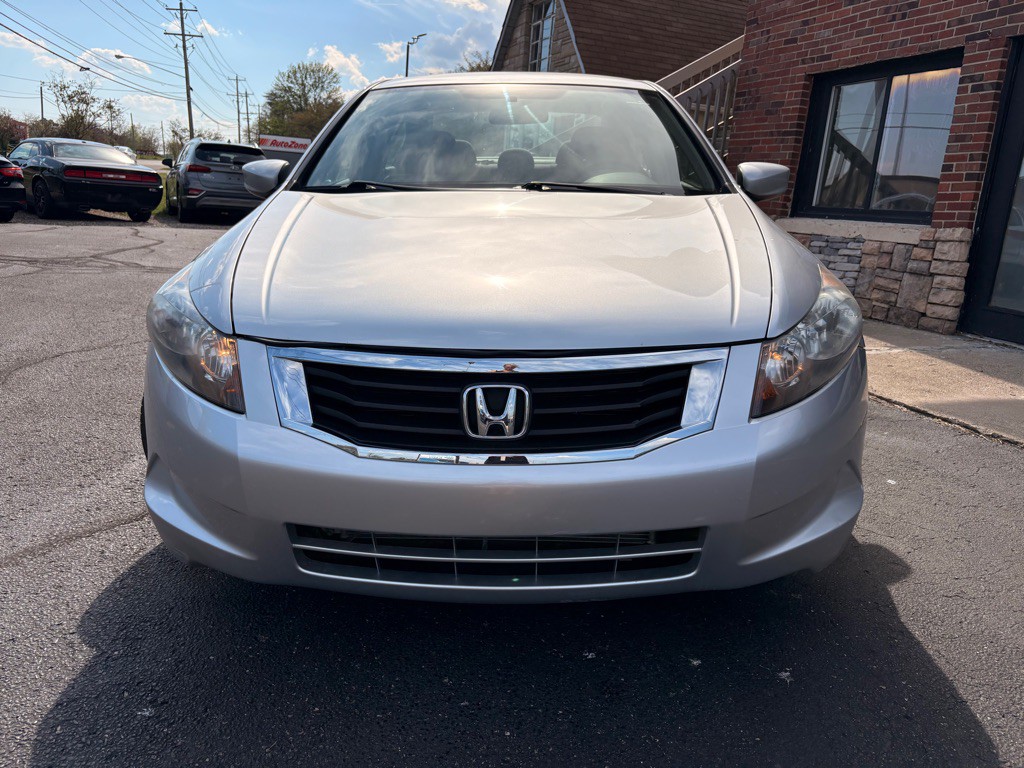 2009 Honda Accord Image 2