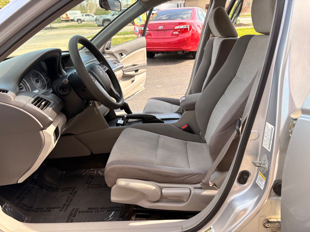 2009 Honda Accord Image 8