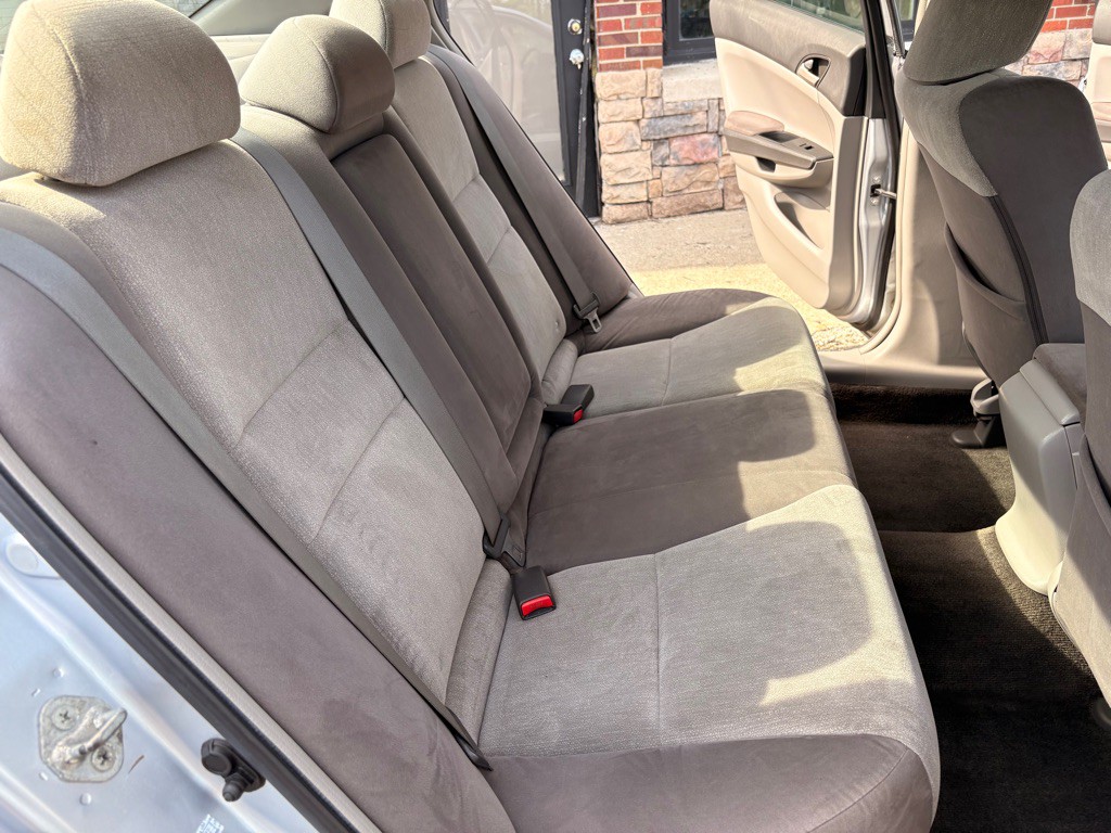 2009 Honda Accord Image 15