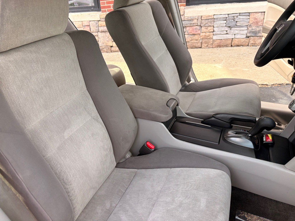 2009 Honda Accord Image 19