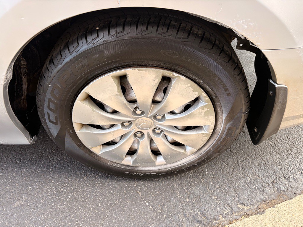2009 Honda Accord Image 28